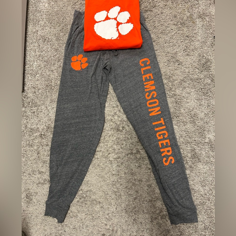 League Women's Joggers size M and Tshirt size L